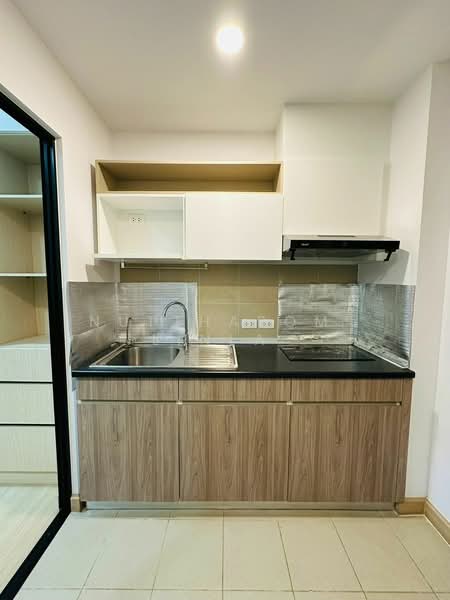 Supalai Loft Prajadhipok-Wongwian Yai : ศุภาลัย ลอฟท์ ประชาธิปก-วงเวียนใหญ่, กรุงเทพ, ถนนประชาธิปก, สมเด็จเจ้าพระยา, คลองสาน, กรุงเทพ, 63 ตร.ม., คอนโด ขาย, โดย Nuttharom  Linla , 500169308 - DDproperty.com