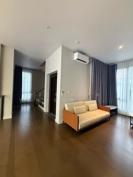 Malton Gates Krungthep Kreetha, Bangkok, Srinakarin-Romklao Road (New Krungthep Kreetha), Saphan Sung, Saphan Sung, Bangkok, 4 Bedrooms, 544 sqm, Single Detached House For Rent, by Pattaporn Yongsungnone, 500169321 - DDproperty.com