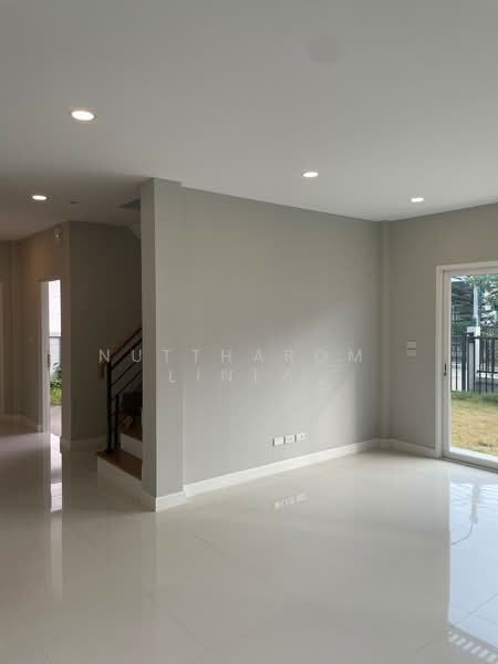 Centro Rama9-Krungthep Kreetha, Bangkok, Khlong Song Ton Nun, Lat Krabang, Bangkok, 4 Bedrooms, 243 sqm, Single Detached House For Sale, by Nuttharom Linla , 500169329 - DDproperty.com