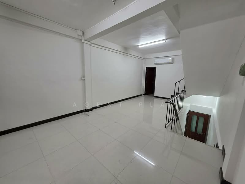 ให้เช่า อาคารพาณิชย์ 3 ชั้น + ดาดฟ้า อุดมสุข (SPSAD3852), กรุงเทพ, อุดมสุข, บางนาเหนือ, บางนา, กรุงเทพ, 272 ตร.ม., ตึกแถว-อาคารพาณิชย์ ให้เช่า, โดย Agent Pla, 500169335 - DDproperty.com