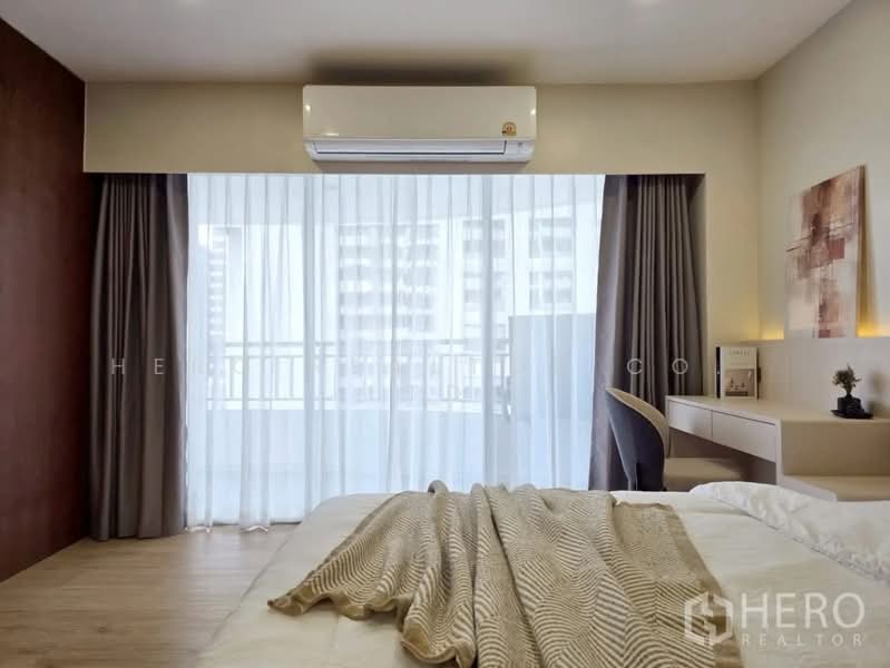 For rent Condominium in Sathorn Park Place in Thung Maha Mek, Sathon, Bangkok BTS Surasak hre00314, Bangkok, Thung Maha Mek, Sathon, Bangkok, 1 Bedroom, 97 sqm, Single Detached House For Rent, by Hero Realtor Co., Ltd., 500169354 - DDproperty.com