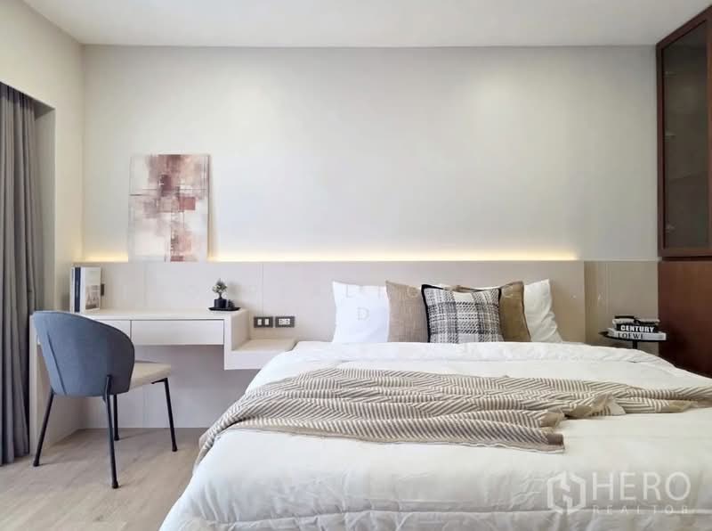 For rent Condominium in Sathorn Park Place in Thung Maha Mek, Sathon, Bangkok BTS Surasak hre00314, Bangkok, Thung Maha Mek, Sathon, Bangkok, 1 Bedroom, 97 sqm, Single Detached House For Rent, by Hero Realtor Co., Ltd., 500169354 - DDproperty.com