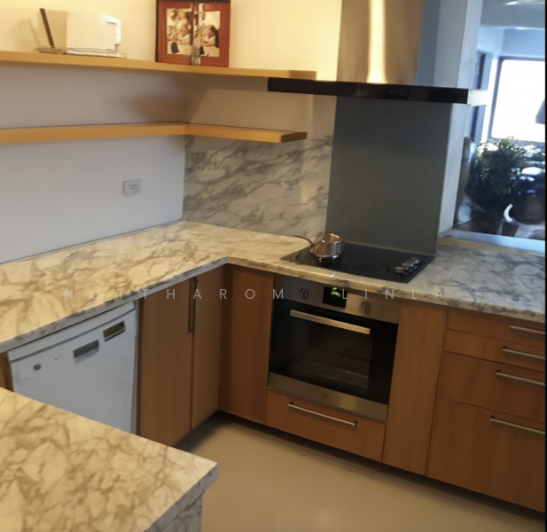 Asoke Towers, Bangkok, Sukhumvit 21 Road, Khlongtoei Nua, Watthana, Bangkok, 3 Bedrooms, 253 sqm, Condo For Sale, by Nuttharom Linla , 500169366 - DDproperty.com