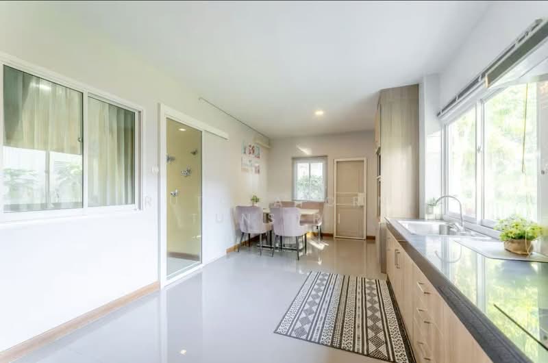 Pool Villa ให้เช่า ใกล้เซ็นทรัลเฟสติวัล เพียง 10 นาที ค่าเช่า 55,000 บาท / เดือน No.7P001, Chiang Mai, Tha Sa La, Muang Chiang Mai, Chiang Mai, 5 Bedrooms, 150 sqm, Single Detached House For Rent, by Rutchaporn Tunsiri, 500169367 - DDproperty.com