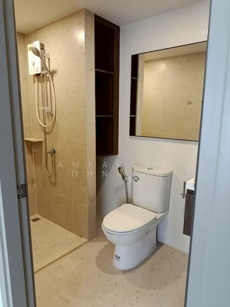 Noble Nue Cross Khu Khot, Pathum Thani, Khu Khot, Lam Luk Ka, Pathum Thani, 2 Bedrooms, 50 sqm, Condo For Rent, by Ampaporn Ohnuch, 500169377 - DDproperty.com