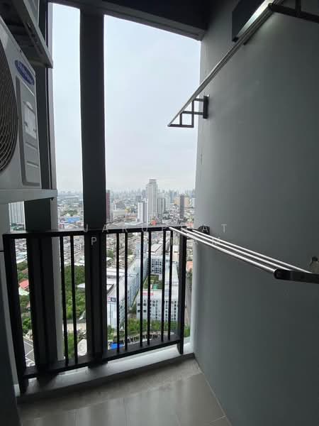 The Base Park West Sukhumvit 77, Bangkok, 11 Soi Sukhumvit 77 Sukhumvit Road, Phra Kanong Nua, Watthana, Bangkok, Studio, 32 sqm, Condo For Rent, by Jaruphat Phukham, 500169425 - DDproperty.com
