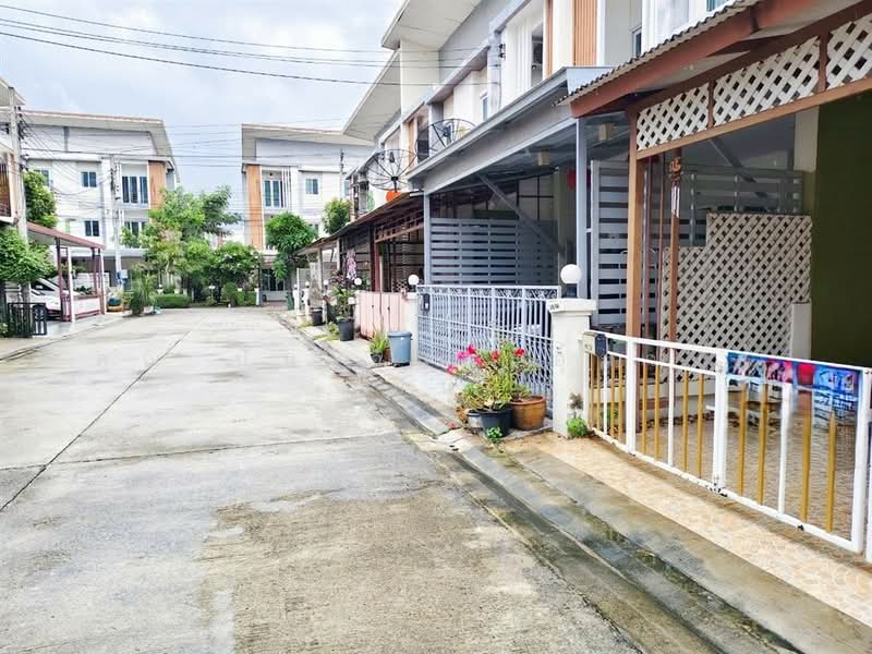 Nirun Avenue Ramkhamhaeng : นิรันดร์ อเวนิว รามคำแหง, กรุงเทพ, ถนนรามคำแหง ซอยรามแหง 174, มีนบุรี, มีนบุรี, กรุงเทพ, 170 ตร.ม., ทาวน์เฮ้าส์ ขาย, โดย คุณ ปั่น อินทะอุ่นวงศ์ (ปั่น), 500169435 - DDproperty.com