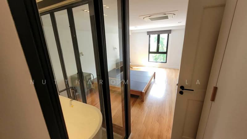 Icon II, Bangkok, Sukhumvit, Khlong Tan Nua, Watthana, Bangkok, 2 Bedrooms, 140 sqm, Condo For Sale, by Nuttharom  Linla , 500169457 - DDproperty.com