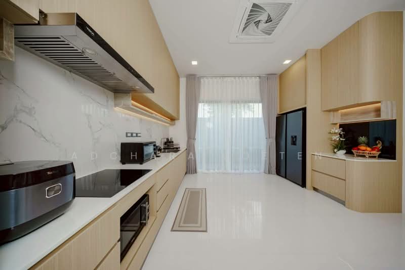Long-Term Ao Nang Home Krabi, กระบี่, Krabi, Ao Nang, Muang Krabi, Krabi, 4 Bedrooms, 204 sqm, Townhouse For Rent, by Adchara Voeten, 500169501 - DDproperty.com