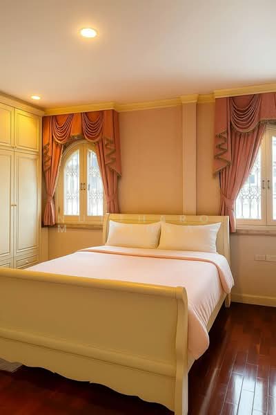 For Sale - 4-BR House, Bangkok