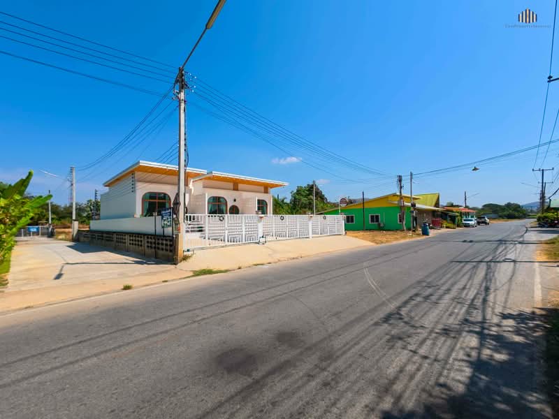 ลงทุนแบบย่อมเยาว์ กับที่ดินกลางเมืองกาญ ราคาประหยัด! ขายที่ดินเปล่าถมแล้ว ติดถนนแม่น้ำแคว, กาญจนบุรี, ถนนแม่น้ำแคว, ท่ามะขาม, เมืองกาญจนบุรี, กาญจนบุรี, 400 ตร.ม., ที่ดิน ขาย, โดย คุณจี, 500169592 - DDproperty.com