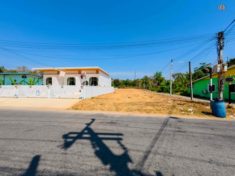 ลงทุนแบบย่อมเยาว์ กับที่ดินกลางเมืองกาญ ราคาประหยัด! ขายที่ดินเปล่าถมแล้ว ติดถนนแม่น้ำแคว, กาญจนบุรี, ถนนแม่น้ำแคว, ท่ามะขาม, เมืองกาญจนบุรี, กาญจนบุรี, 400 ตร.ม., ที่ดิน ขาย, โดย คุณจี, 500169592 - DDproperty.com