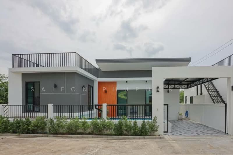 For Sale - 3 Bed 3 Baht Villa For Sale, Prachuap Khiri Khan