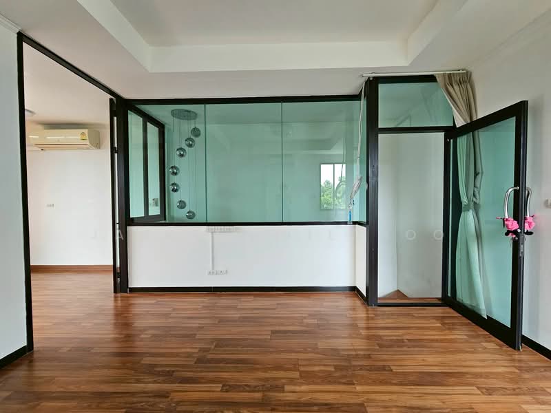Areeya Tobe Kaset-Nawamintr, Bangkok, Lat Pla Khao Road, Chorake Bua, Lat Phrao, Bangkok, 6 Bedrooms, 220 sqm, Townhouse For Sale, by Jakkrit Nilchoo, 500169624 - DDproperty.com