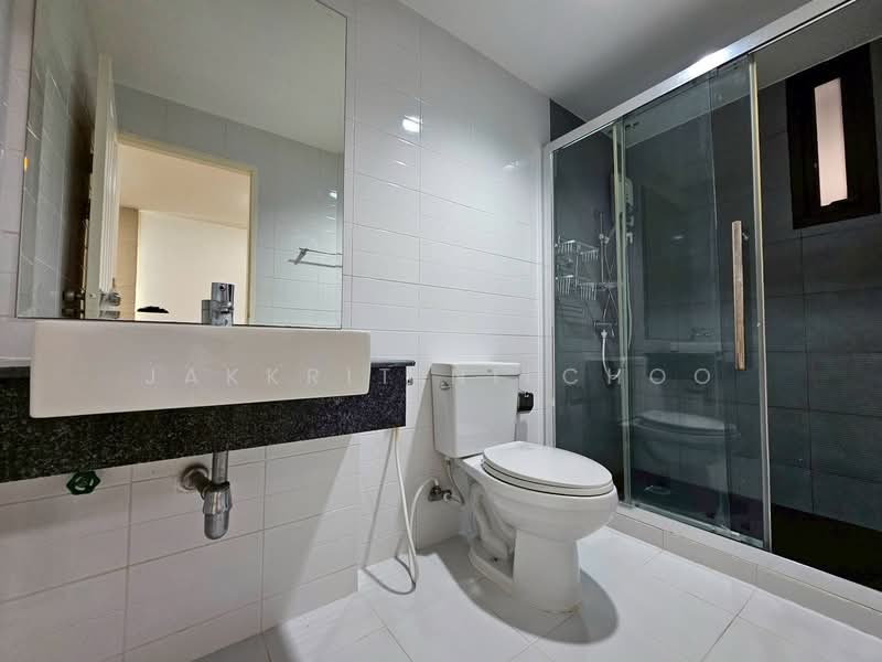 Areeya Tobe Kaset-Nawamintr, Bangkok, Lat Pla Khao Road, Chorake Bua, Lat Phrao, Bangkok, 6 Bedrooms, 220 sqm, Townhouse For Sale, by Jakkrit Nilchoo, 500169624 - DDproperty.com