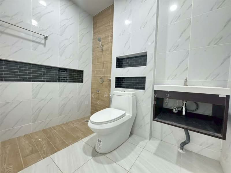 แกรนด์วิลเลจ ลาดพร้าว 80/3 (Grand Village Ladprao 80/3), Bangkok, Wang Thonglang, Wang Thonglang, Bangkok, 2 Bedrooms, 120 sqm, Townhouse For Sale, by คุณ ชุติกาญจน์ กล่ำแสง (เชอรี่), 500169634 - DDproperty.com