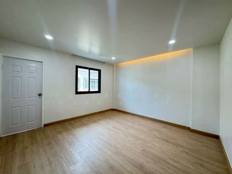 แกรนด์วิลเลจ ลาดพร้าว 80/3 (Grand Village Ladprao 80/3), Bangkok, Wang Thonglang, Wang Thonglang, Bangkok, 2 Bedrooms, 120 sqm, Townhouse For Sale, by คุณ ชุติกาญจน์ กล่ำแสง (เชอรี่), 500169634 - DDproperty.com