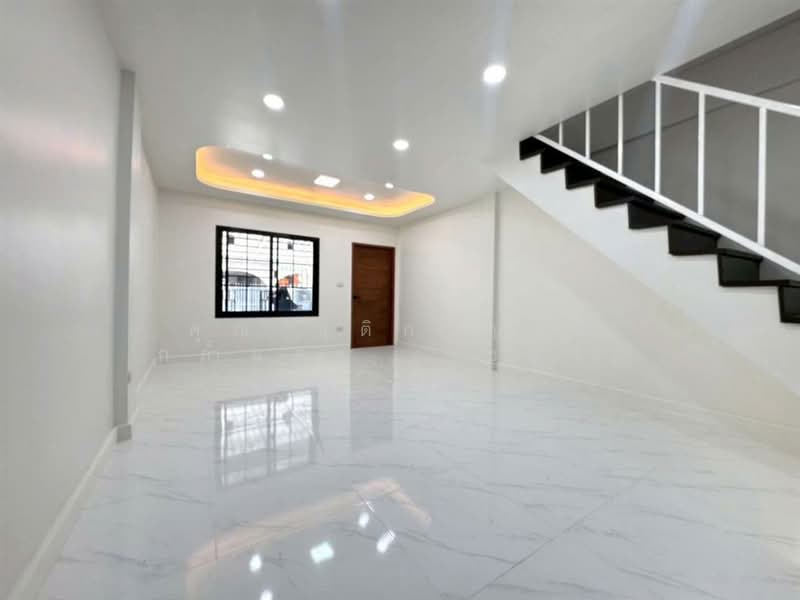 แกรนด์วิลเลจ ลาดพร้าว 80/3 (Grand Village Ladprao 80/3), Bangkok, Wang Thonglang, Wang Thonglang, Bangkok, 2 Bedrooms, 120 sqm, Townhouse For Sale, by คุณ ชุติกาญจน์ กล่ำแสง (เชอรี่), 500169634 - DDproperty.com