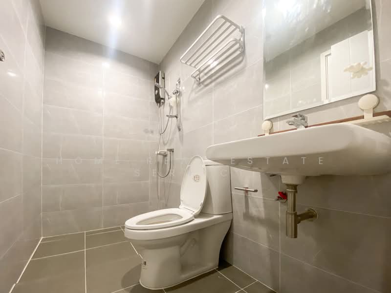 Cher-bangkhunnon, Bangkok, Soi Bangkhunnon 29, Bang Khun Non, Bangkok Noi, Bangkok, 4 Bedrooms, 127 sqm, Townhouse For Sale, by HOME Real Estate Service, 500169646 - DDproperty.com