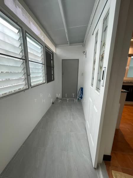 2-BR House, Bangkok, Chong Nonsi, Yan Nawa, Bangkok, 2 Bedrooms, 120 sqm, Single Detached House For Rent, by Ramita  Theptham, 500169671 - DDproperty.com