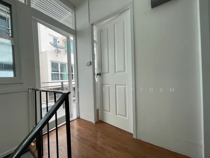 2-BR House, Bangkok, Chong Nonsi, Yan Nawa, Bangkok, 2 Bedrooms, 120 sqm, Single Detached House For Rent, by Ramita  Theptham, 500169671 - DDproperty.com