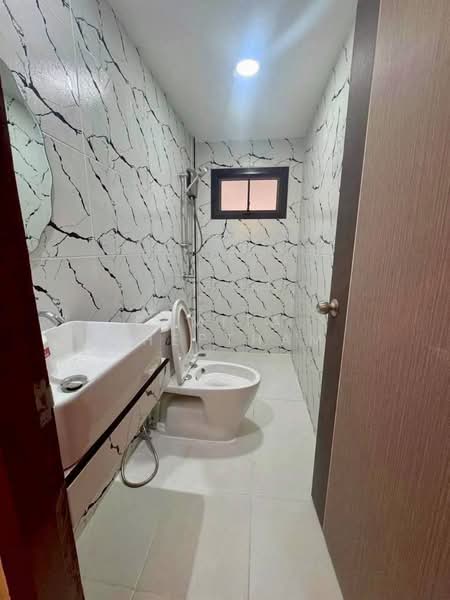 ทาวน์เฮ้าส์ 3-ห้องนอน, กรุงเทพ, สวนหลวง, สวนหลวง, กรุงเทพ, 150 ตร.ม., ทาวน์เฮ้าส์ ให้เช่า, โดย Ramita  Theptham, 500169677 - DDproperty.com