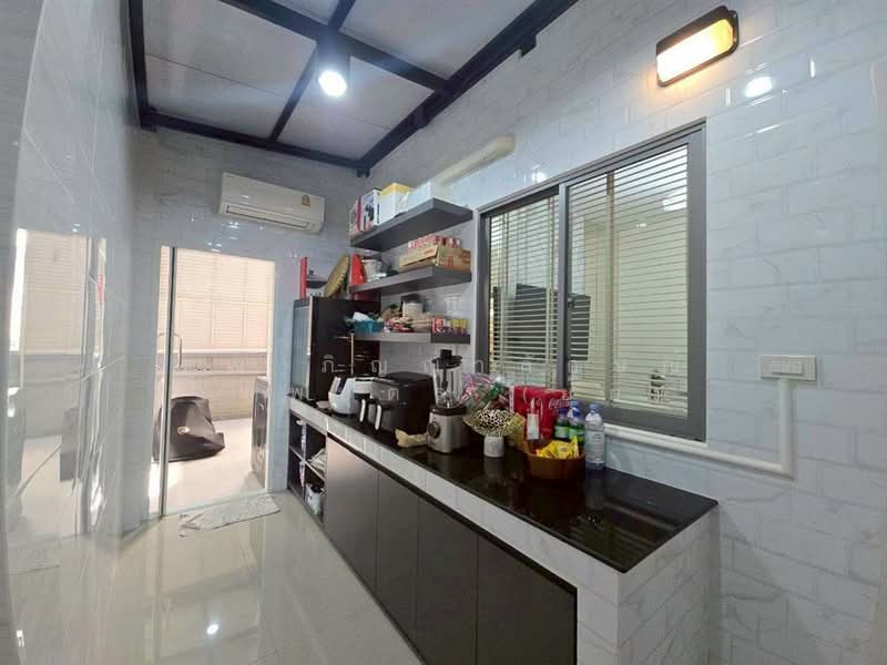 Perfect Place Rama 9-Krungthep Kreetha, Bangkok, Srinakarin - Rom Klao Road, Khlong Song Ton Nun, Lat Krabang, Bangkok, 4 Bedrooms, 300 sqm, Single Detached House For Sale, by คุณ ภิญญาลักษณ์ เทพบุตร (ยุ้ย), 500169789 - DDproperty.com