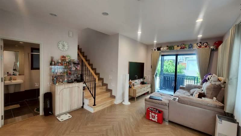 PAVE Petchkasem-Sai 4 : เพฟ เพชรเกษม-สาย 4, สมุทรสาคร, Soi Phetkasem 91, Suan Luang Subdistrict, Krathum Baen District, Samut Sakhon, สวนหลวง, กระทุ่มแบน, สมุทรสาคร, 150 ตร.ม., บ้านแฝด ขาย, โดย คุณ มหากุล มหาปิยานนท์ (คิง), 500169858 - DDproperty.com