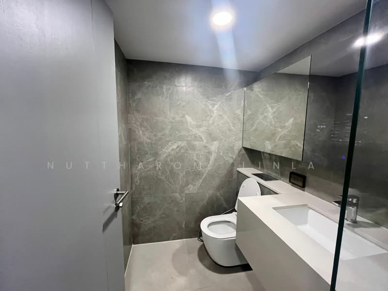 SOHO Bangkok Ratchada, Bangkok, 74 Pracha Rat Bamphen Rd, Huai Khwang, Huai Khwang, Bangkok, 1 Bedroom, 41 sqm, Condo For Sale, by Nuttharom  Linla , 500169868 - DDproperty.com