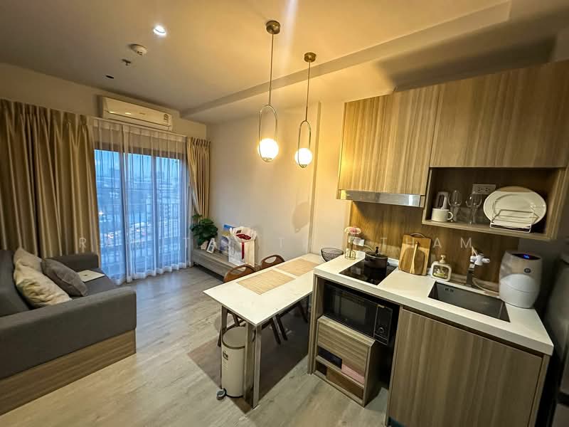 Altitude Unicorn Sathorn-Tha Phra, Bangkok, Ratchaphruek Road, Talat Plu, Thon Buri, Bangkok, 1 Bedroom, 31 sqm, Condo For Rent, by Ramita Theptham, 500169916 - DDproperty.com