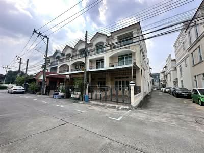 ขาย - ทาวน์โฮม 3 ชั้น 28.1 ตร.ว. หมู่บ้านศิรินโฮม ซอยลาดพร้าว101 แยก42, กรุงเทพ