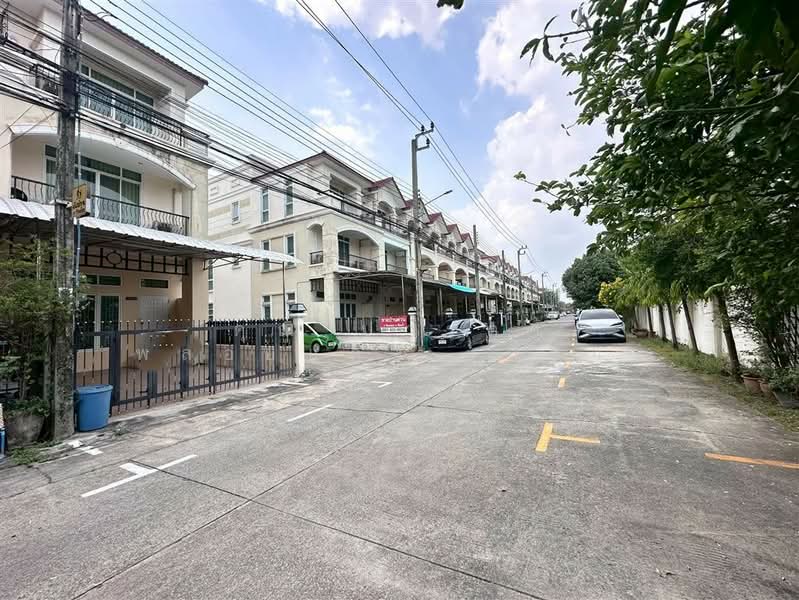 ทาวน์โฮม 3 ชั้น 28.1 ตร.ว. หมู่บ้านศิรินโฮม ซอยลาดพร้าว101 แยก42, กรุงเทพ, คลองจั่น, บางกะปิ, กรุงเทพ, 130 ตร.ม., ทาวน์เฮ้าส์ ขาย, โดย คุณ ปารดา พลอยแดง (ก้อย), 500169943 - DDproperty.com
