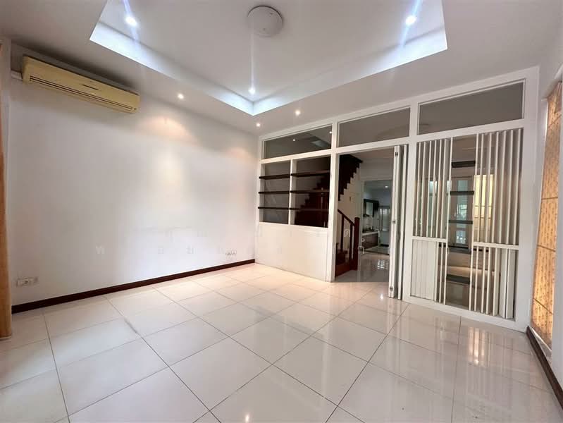 ทาวน์โฮม 3 ชั้น 28.1 ตร.ว. หมู่บ้านศิรินโฮม ซอยลาดพร้าว101 แยก42, กรุงเทพ, คลองจั่น, บางกะปิ, กรุงเทพ, 130 ตร.ม., ทาวน์เฮ้าส์ ขาย, โดย คุณ ปารดา พลอยแดง (ก้อย), 500169943 - DDproperty.com