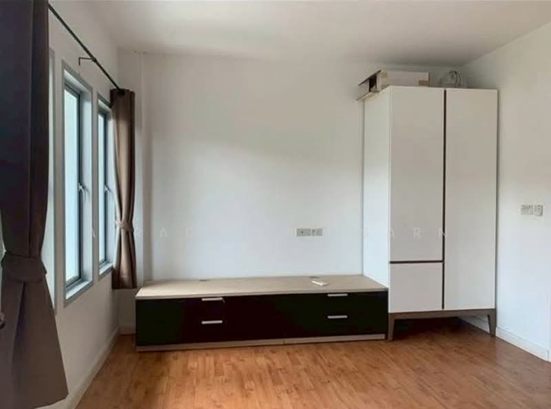 Vista Park Ratchada-Ramindra, Bangkok, Ratchada-Ramintra Road, Ram Inthra, Khan Na Yao, Bangkok, 3 Bedrooms, 200 sqm, Townhouse For Sale, by Airada Parasarn, 500169960 - DDproperty.com