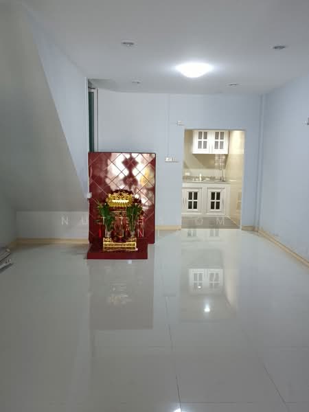 ทาวน์เฮ้าส์ 2-ห้องนอน, กรุงเทพ, ช่องนนทรี, ยานนาวา, กรุงเทพ, 84 ตร.ม., ทาวน์เฮ้าส์ ขาย, โดย Nuttharom Linla , 500170028 - DDproperty.com