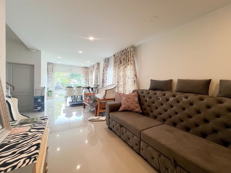 Centro Phahol-Vibhavadi : เซนโทร พหลฯ-วิภาวดี, ปทุมธานี, Phaholyothin Frontage Rd, คลองหนึ่ง, คลองหลวง, ปทุมธานี, 160 ตร.ม., บ้านเดี่ยว ขาย, โดย อภิมงคล สุขเกษม, 500170044 - DDproperty.com