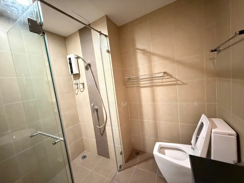 Click Condo Sukhumvit 65, Bangkok, 101 Soi Sukhumvit 65 Sukhumvit Road, Phra Kanong Nua, Watthana, Bangkok, 2 Bedrooms, 54 sqm, Condo For Sale, by Nuttharom  Linla , 500170250 - DDproperty.com