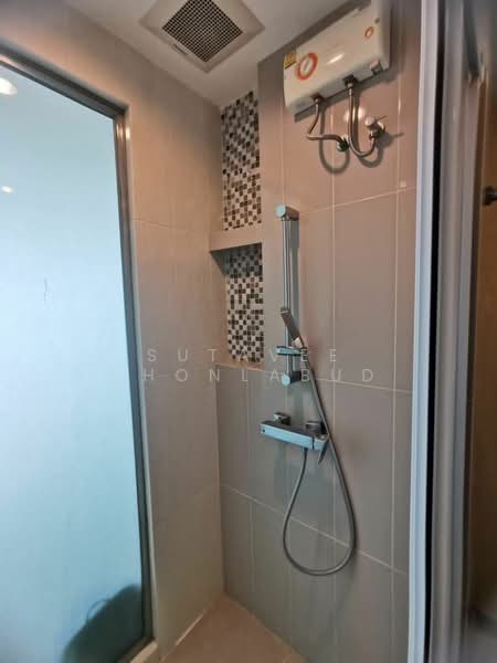 Life Ratchadapisek, Bangkok, 279 Ratchadapisaek Road, Huai Khwang, Huai Khwang, Bangkok, 2 Bedrooms, 56 sqm, Condo For Rent, by Sutavee Chonlabud, 500170299 - DDproperty.com