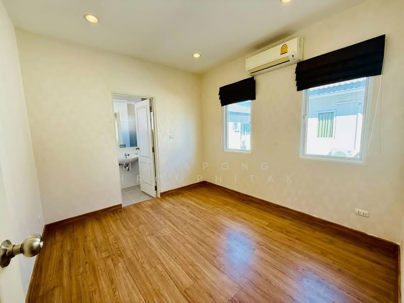 Centro Suksawat-Rama 3, Bangkok, Pracha Uthit Road 69, Bangmot, Thung Khru, Bangkok, 4 Bedrooms, 173 sqm, Single Detached House For Rent, by Manapong Phromphitak, 500170339 - DDproperty.com