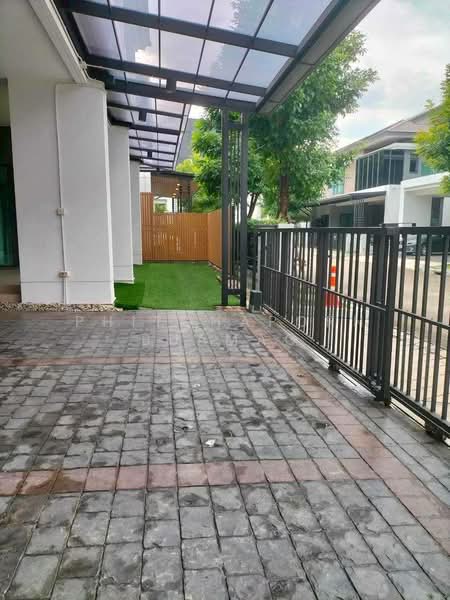 4-BR House, Bangkok, Bang Khae, Bang Khae, Bangkok, 4 Bedrooms, 340 sqm, Single Detached House For Rent, by Phitchaporn Buamag, 500170347 - DDproperty.com