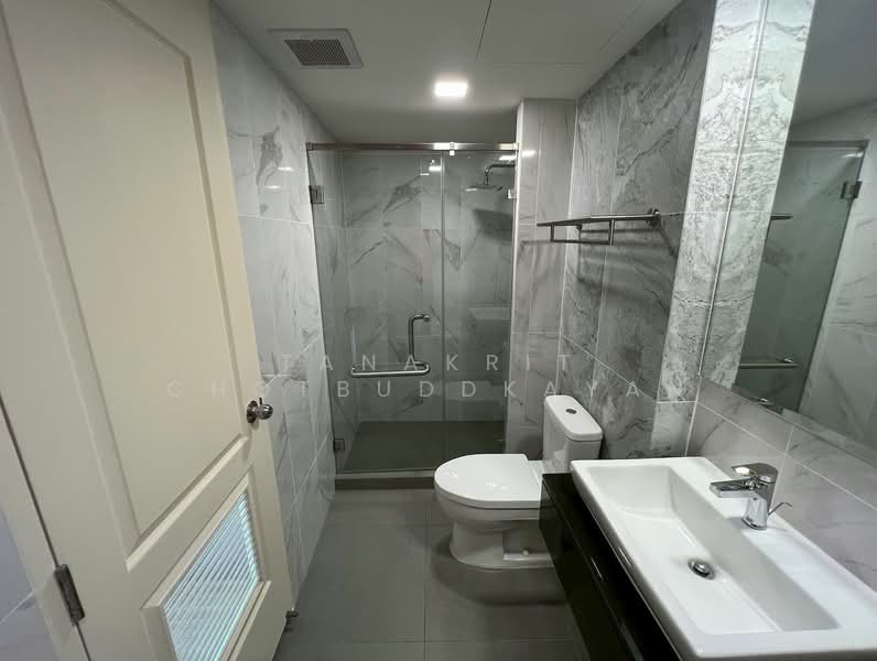 Bless Residence Ekkamai, Bangkok, Sukhumvit 71, Khlong Tan Nua, Watthana, Bangkok, 1 Bedroom, 33 sqm, Condo For Rent, by Tanakrit Chotbuddkayan, 500170351 - DDproperty.com