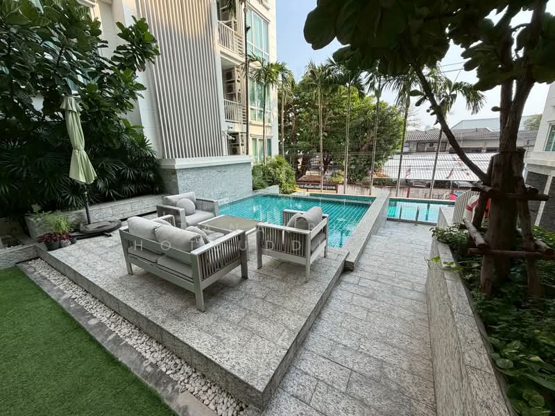 Bless Residence Ekkamai, Bangkok, Sukhumvit 71, Khlong Tan Nua, Watthana, Bangkok, 1 Bedroom, 33 sqm, Condo For Rent, by Tanakrit Chotbuddkayan, 500170351 - DDproperty.com