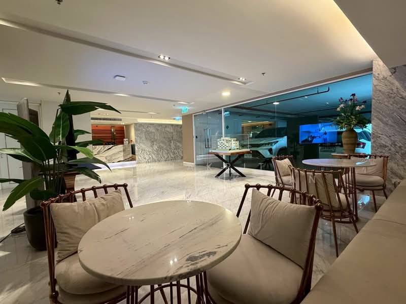 Bless Residence Ekkamai, Bangkok, Sukhumvit 71, Khlong Tan Nua, Watthana, Bangkok, 1 Bedroom, 33 sqm, Condo For Rent, by Tanakrit Chotbuddkayan, 500170351 - DDproperty.com