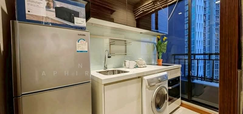 Ivy Ampio, Bangkok, 48 Ratchadaphisek Road, Huai Khwang, Huai Khwang, Bangkok, Studio, 31 sqm, Condo For Rent, by Natrinee Aphirachatanon, 500170387 - DDproperty.com
