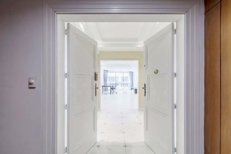 President Park Sukhumvit 24, Bangkok, 99 Sukhumvit 24 Alley, Khlongtoei Nua, Watthana, Bangkok, 3 Bedrooms, 223 sqm, Condo For Rent, by Manapong Phromphitak, 500170396 - DDproperty.com