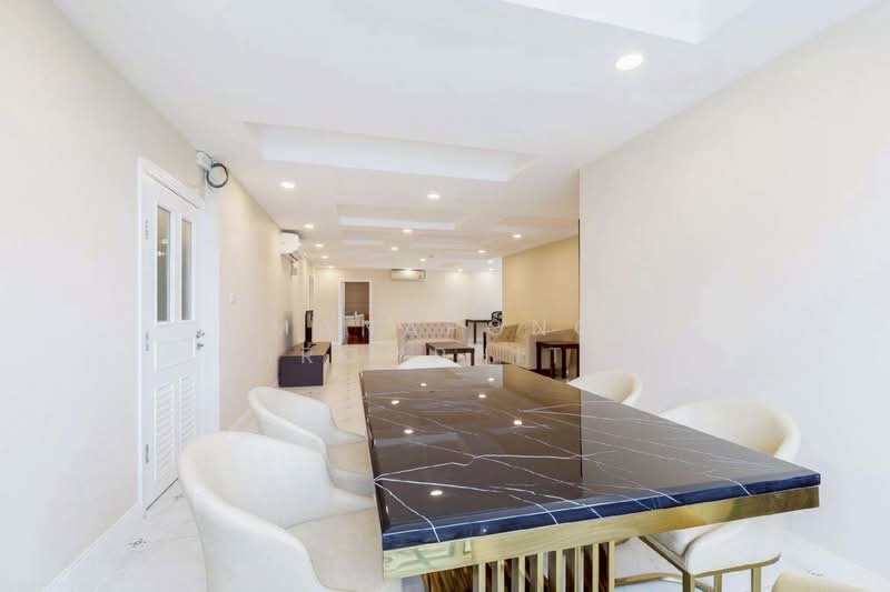 President Park Sukhumvit 24, Bangkok, 99 Sukhumvit 24 Alley, Khlongtoei Nua, Watthana, Bangkok, 3 Bedrooms, 223 sqm, Condo For Rent, by Manapong Phromphitak, 500170396 - DDproperty.com