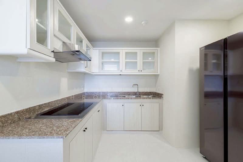 President Park Sukhumvit 24, Bangkok, 99 Sukhumvit 24 Alley, Khlongtoei Nua, Watthana, Bangkok, 3 Bedrooms, 223 sqm, Condo For Rent, by Manapong Phromphitak, 500170396 - DDproperty.com