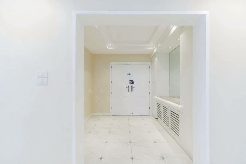 President Park Sukhumvit 24, Bangkok, 99 Sukhumvit 24 Alley, Khlongtoei Nua, Watthana, Bangkok, 3 Bedrooms, 223 sqm, Condo For Rent, by Manapong Phromphitak, 500170396 - DDproperty.com