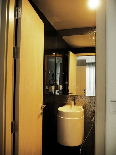 Rhythm Sukhumvit 36-38, Bangkok, 55 Soi Sukhumvit 36, Sukhumvit Road, Phra Kanong, Khlong Toei, Bangkok, 1 Bedroom, 35 sqm, Condo For Rent, by Natrinee Aphirachatanon, 500170413 - DDproperty.com