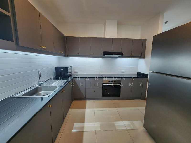Charoenjai Place, Bangkok, 40 Soi Pridi Banomyong 31, Khlong Tan Nua, Watthana, Bangkok, 3 Bedrooms, 190 sqm, Condo For Rent, by Juthabhorn Uppachit (Amy), 500170477 - DDproperty.com